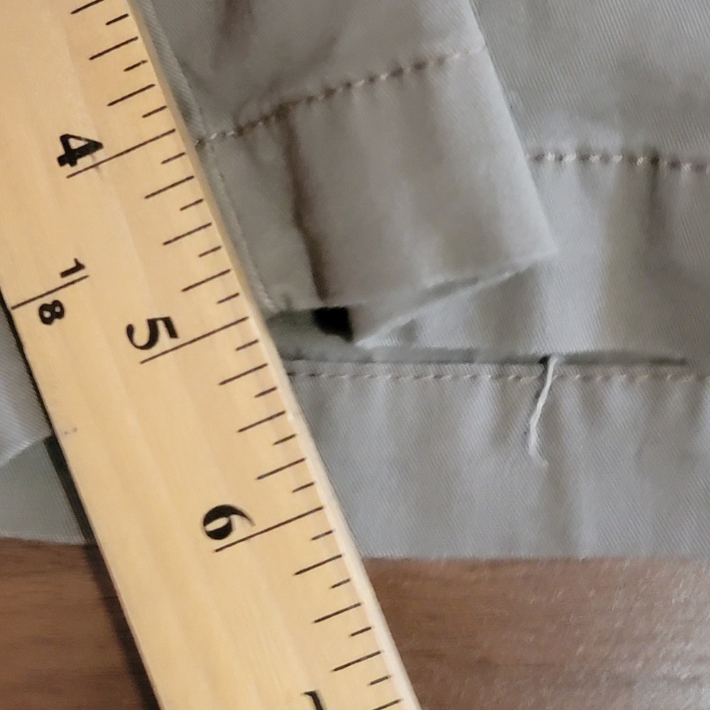 Gloria Vanderbilt Shorts Womens 16 Khaki Navy Blue Amanda Stretch Comfort Waist - Picture 10 of 15